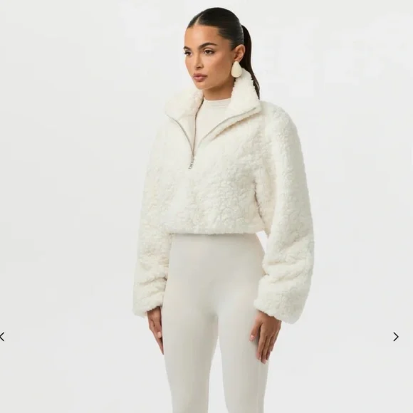 NWT NAKED WARDROBE SHERPA QUARTER-ZIP CROPPED SWEATER - Picture 4 of 9